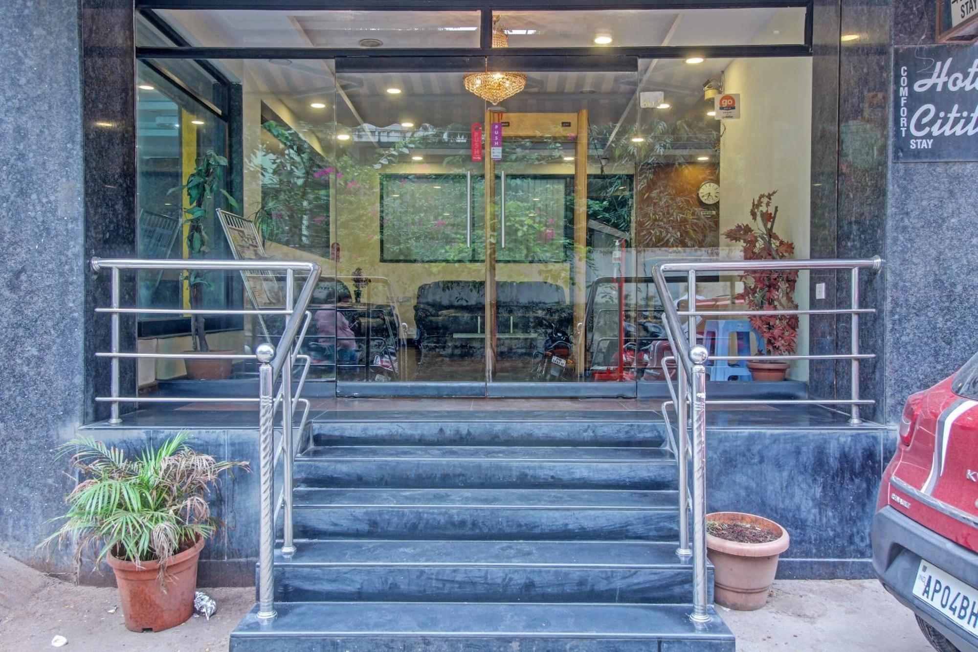 OYO Townhouse 81794 Banjara Hills Hotel Hyderabad Luaran gambar
